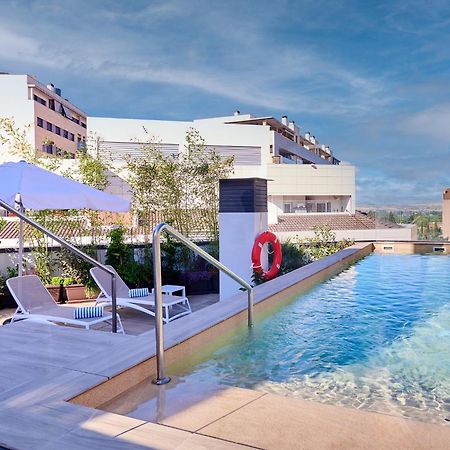 Apartamentos Luna Suites Granada Kültér fotó
