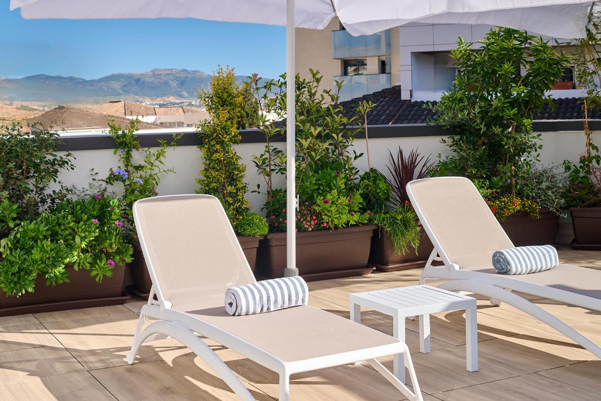 Apartamentos Luna Suites Granada Kültér fotó